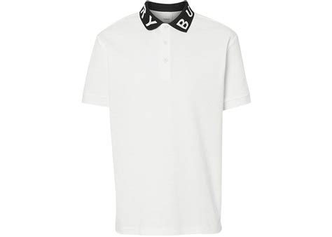 Burberry Ryland collar.